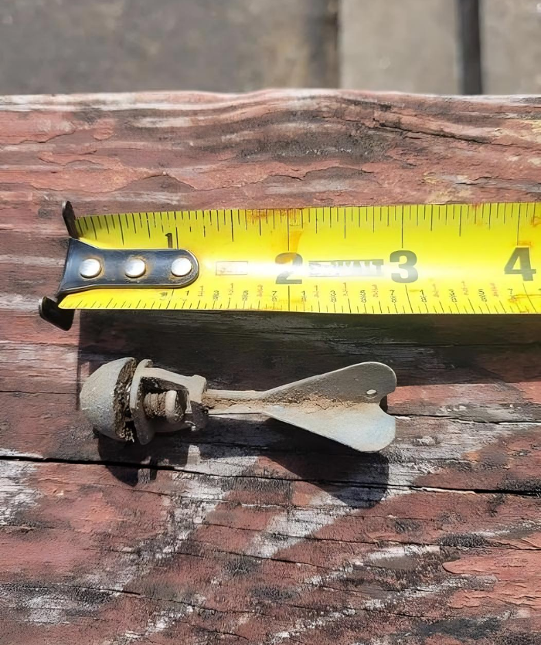 Small metal dart found in yard. Located in Northeast USA. “Nose” is threaded but doesn’t completely screw off. No stamps or markings. Any idea?