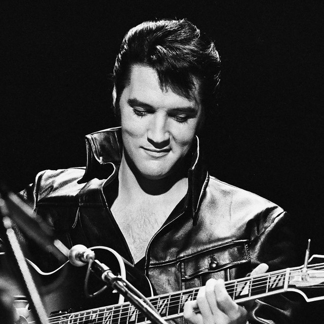 What did Elvis really think about his own guitar skills? Spoiler: he wasn’t the self-proclaimed guitar king.