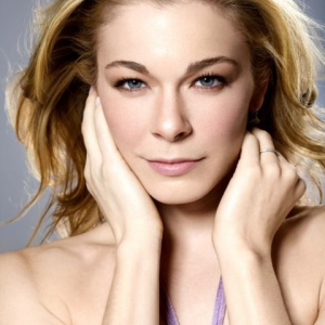 Exploring the Timeless Appeal of “Blue” by LeAnn Rimes