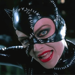 Michelle Pfeiffer in “Batman Returns”: A Mesmerizing Performance That Redefined Catwoman