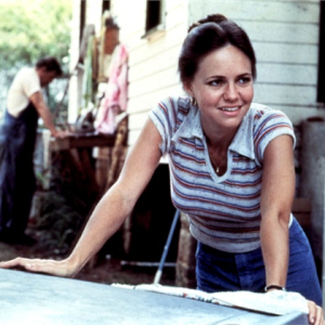 Sally Field’s Career Pinnacle: How Norma Rae Redefined Activism in Cinema