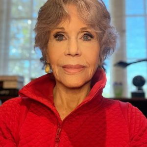 “Jane Fonda At 90 – Still Stunning, But Her Hands Reveal The True Age: Her Pics!”