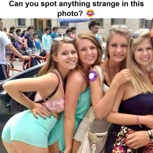Find the unusual details in the photo Find the unusual details in the photo