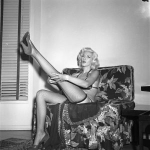 The Showgirl Who Transformed Tease into Timeless Art The Showgirl Who Transformed Tease into Timeless Art