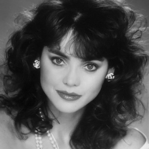 From Hustle to Headline: How She Became a ’90s Icon Without Losing Herself