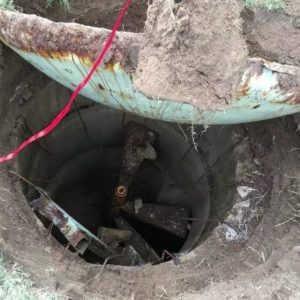 Man Digging In His Backyard Makes The Last Discovery He Ever Expected To Find.…