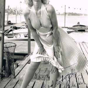 The Sultry Voice and Fearless Heart Behind an Unforgettable Screen Legend