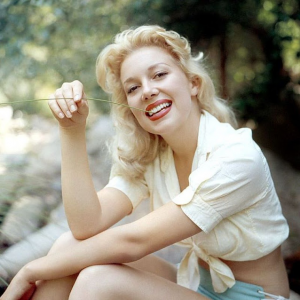 The Golden-Haired Starlet Who Lit Up Hollywood and Magazine Covers The Golden-Haired Starlet Who Lit Up Hollywood and Magazine Covers