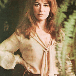 The ’50s Beauty Blacklisted from Hollywood for 12 Years—Her Stunning Comeback and Life Today