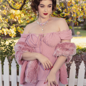 She Challenged Beauty Labels, Embraced Confidence, and Turned Authenticity into a Global Movement